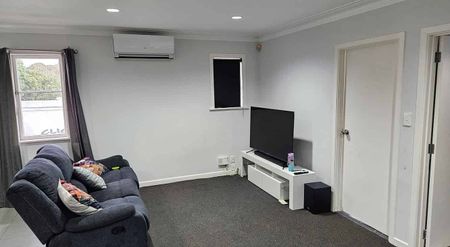 3 Bedroom Family Home in Manurewa - Photo 2