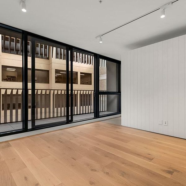 105/75 Palmerston Crescent, South Melbourne - Photo 1