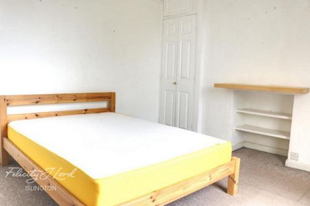 1 bedroom in a house share to rent - Photo 2