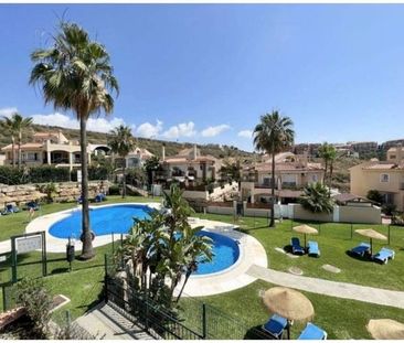 Alquiler de chalet adosado en Calle Tramontana - Photo 6