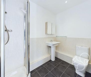 3 bedroom penthouse to rent - Photo 5