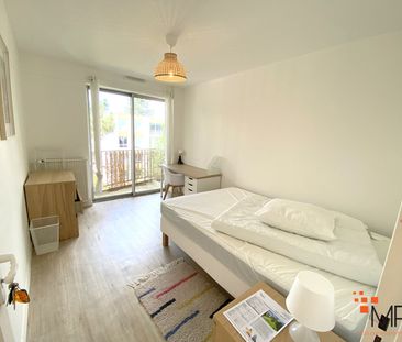 Location Appartement 5 pièces 85m² - Photo 3