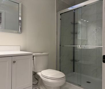 For Lease - 2330 Credit Valley Road Unit# LEGAL BASEMENT APARTMENT,... - Photo 1