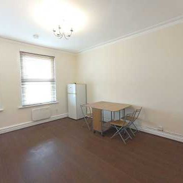 1 Bed Flat, Crescent Road, N22 - Photo 1