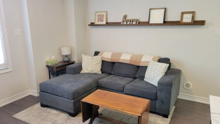 For Lease - 148 Watson Parkway Unit# 23, Guelph, Ontario - Photo 2