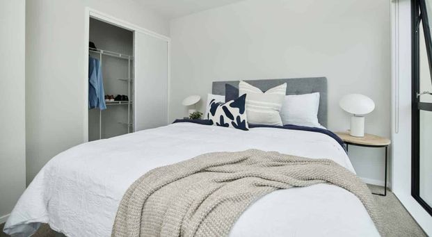 Discover Your Perfect Home in the Heart of Papatoetoe, Auckland! - Photo 1