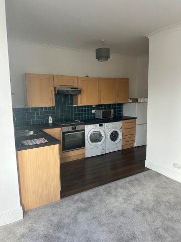 2 Bed Maisonette, Bullar Road, SO18 - Photo 4