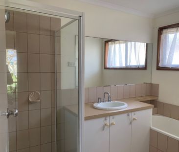 24 Farrell Street, New Gisborne - Photo 3