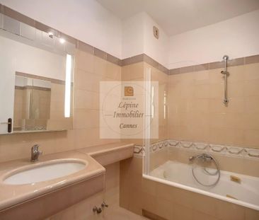 Location Appartement 2 pièces 48m² CANNES 06400 - Photo 4