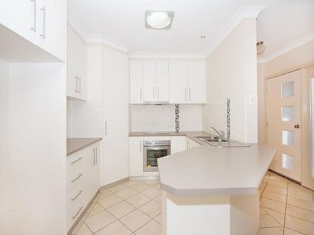 Conveniently Located 3-Bedroom Home – Walk to Westridge Shopping Centre - Photo 2