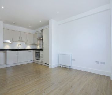 1 Bedroom Flat / Apartment - Stockbridge Road, Winchester - Photo 6