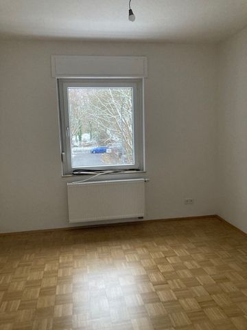 Kernsanierte 2-Zi.-Whg. mit eigenem Garten in traumhafter Lage auf der Margarethenhöhe! - Photo 5