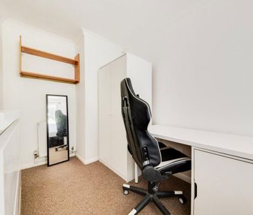 5 bedroom house to rent - Photo 4