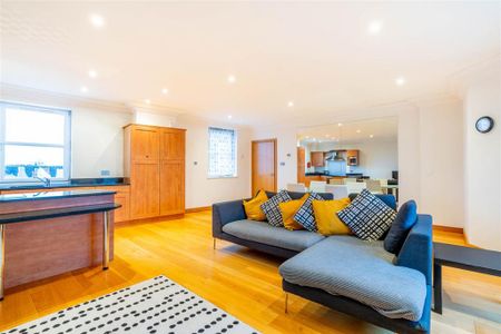 2 bedroom apartment to rent - Photo 2