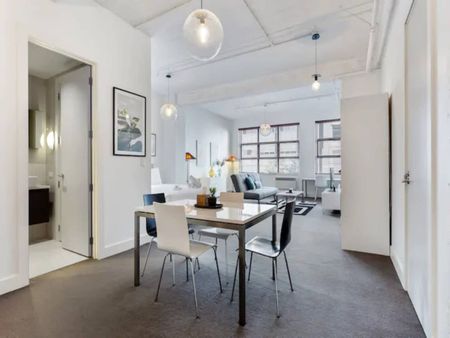 Living With Style - Photo 3