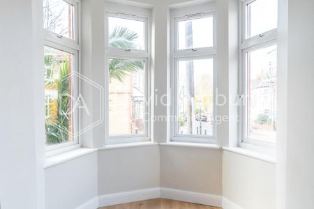 3 bedroom apartment to rent - Photo 2