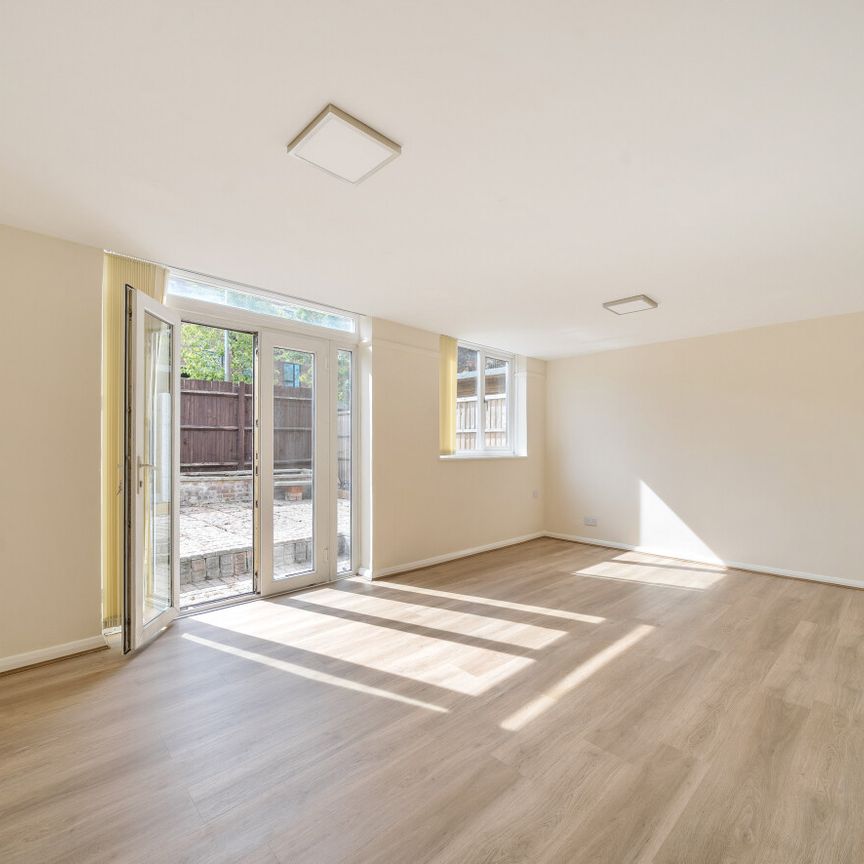 Adamsrill Road, London, SE26 - Photo 1