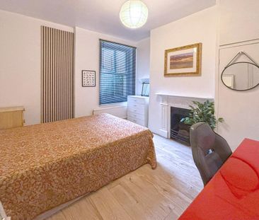 4 bedroom terraced house to rent - Photo 1