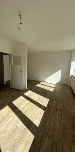 Helle 3-Zimmer-Wohnung in der 2. Etage - Photo 1