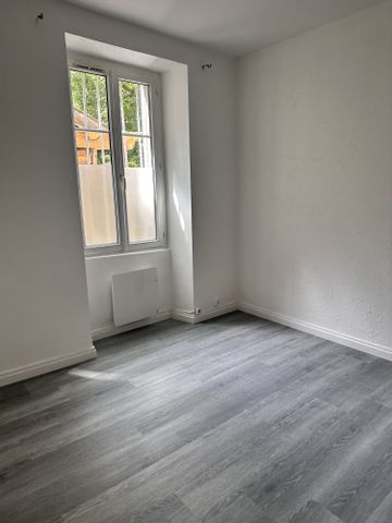 Location Appartement 1 pièce(s) - 28 m² - Photo 2