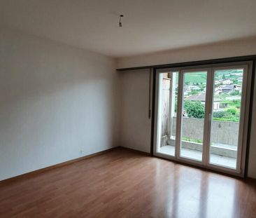 4.5 pces spacieux avec balcon et place de parc près de l'école - Photo 4