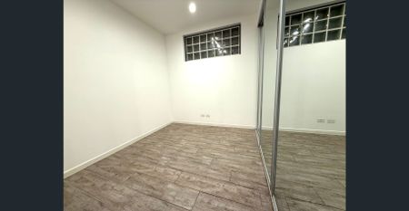 Private Contemporary Living in Annie St, New Farm - Photo 5