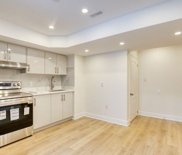 For Lease - 5557 Oscar Peterson Boulevard Unit# Bsmt, Mississauga, ... - Photo 5