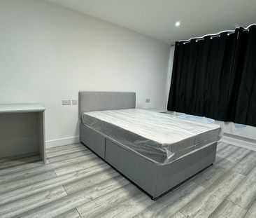 House share to rent - Photo 2