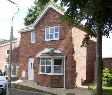 Detached house to rent on - Photo 4