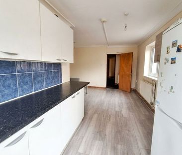 3 Bed Flat, Oxford Road, RG1 - Photo 2