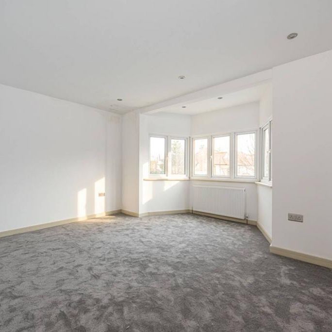 6 bedroom house to rent - Photo 1