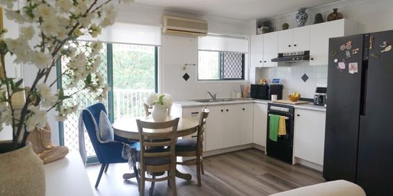 Stylish newly renovated apartment - Photo 3