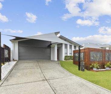 Renovated and Welcoming Family Home in the Breeze, Peregian Beach - Photo 4