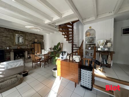 Location Maison 4 pièces 77m² LORIENT 56100 - Photo 2