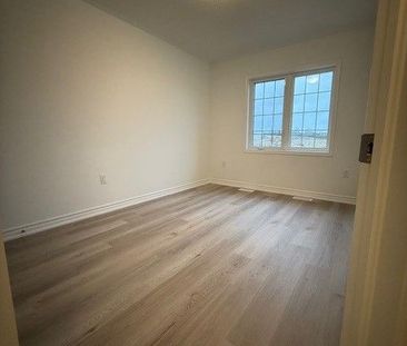 For Lease - 226 Greer Street, Barrie, Ontario - Photo 5