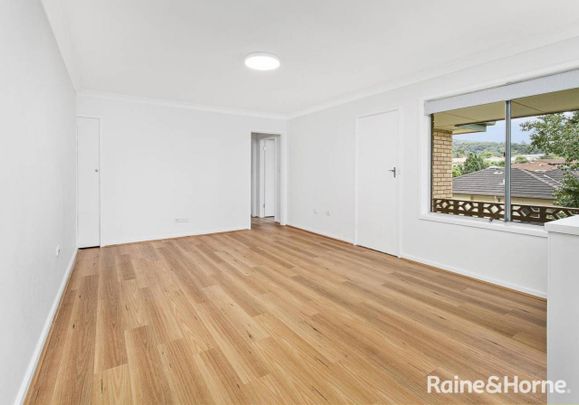 TOP FLOOR APARTMENT WITH NORTH FACING ASPECTS - Photo 1