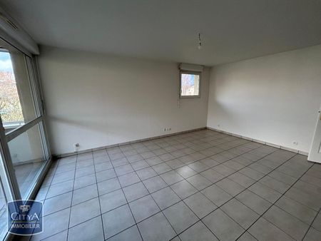 Location Appartement 3 pièces 63m² BONNEVILLE 74130 - Photo 2