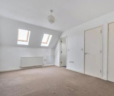 3 bedroom end of terrace house to rent - Photo 4