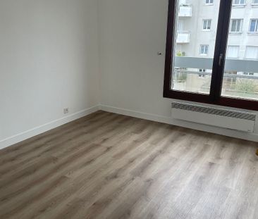 Location Appartement 3 pièces 69m² - Photo 3