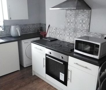 6 bedroom house share to rent - Photo 1