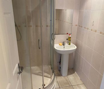 2 Bed Flat, Meridian Place, E14 - Photo 6