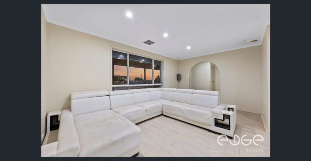 Spacious 4-Bedroom Family Home on a Large Block – Comfort, Convenience & Modern Living - Photo 1