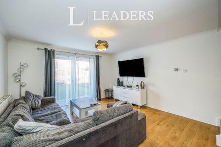 2 bedroom house to rent Samuel Road, Portsmouth, PO1 - Photo 2