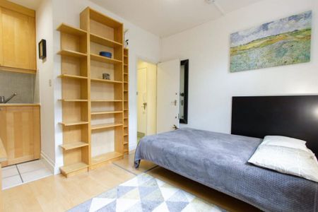 Studio to rent - Photo 2