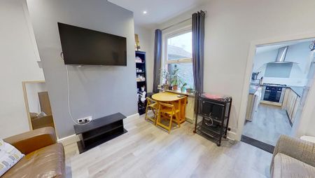 4 bedroom house to rent - Photo 2