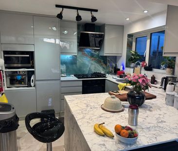 Room in a Shared House, Mayfield Road, CR7 - Photo 3