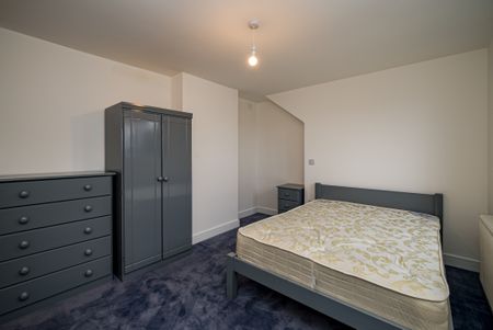 property to rent - Photo 5