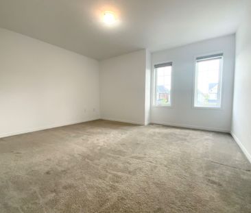 For Lease - 10 Beatty Avenue, Thorold, Ontario - Photo 4