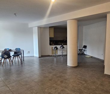 APPARTEMENT 2 PIÈCES AVEC PARKING – NÎMES (ROUTE DE SAUVE) - Photo 2