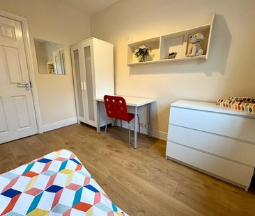 5 bedroom house to rent Pomona Street, Sheffield, South Yorkshire, S11 - Photo 5